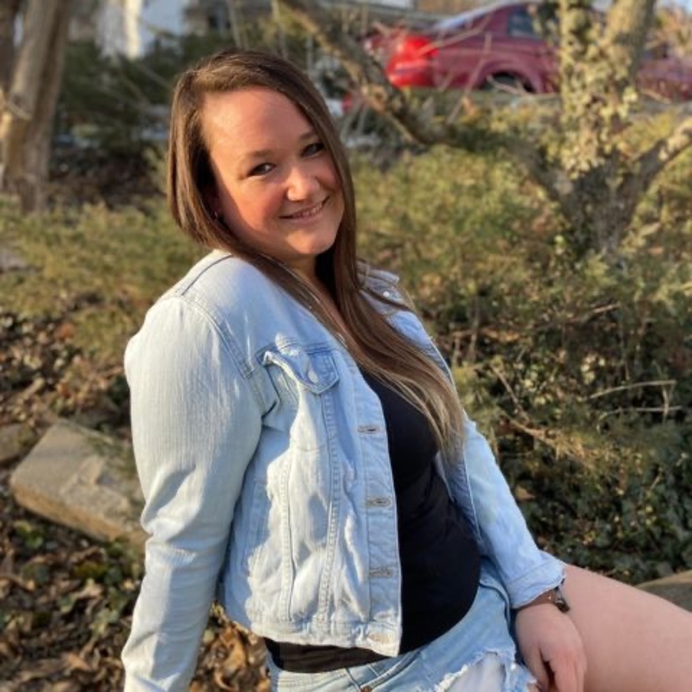 Meet your Posher, Stephanie